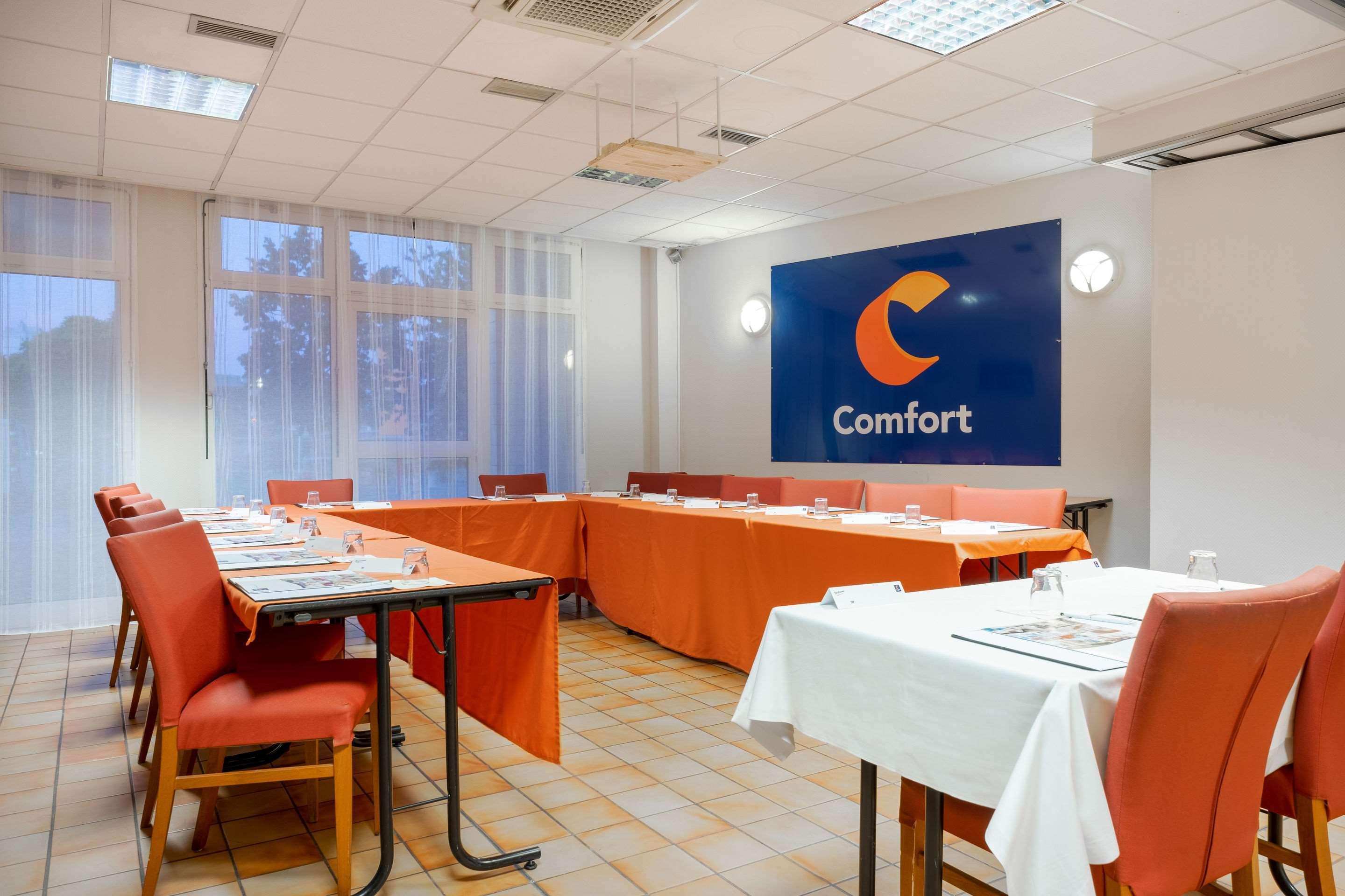 Comfort Hotel Montluçon Esterno foto